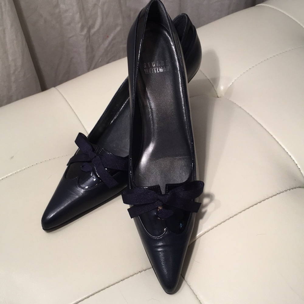 Stuart Weitzman Navy Blue Pointed Kitten Heels